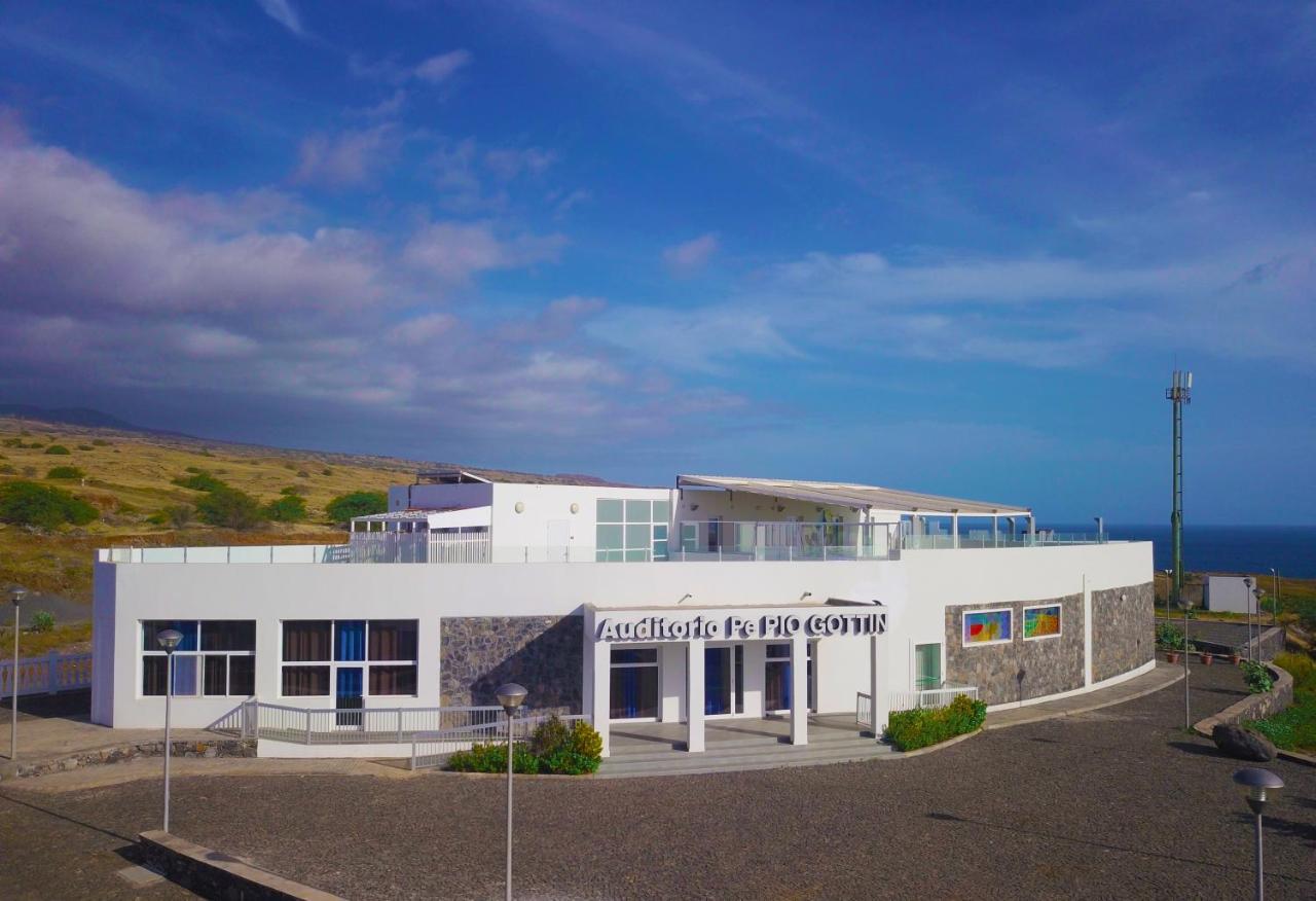 Casas Do Sol Hotel Сао Филипе Екстериор снимка
