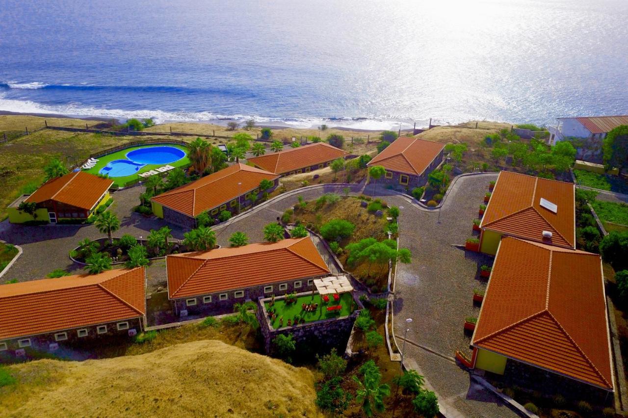 Casas Do Sol Hotel Сао Филипе Екстериор снимка
